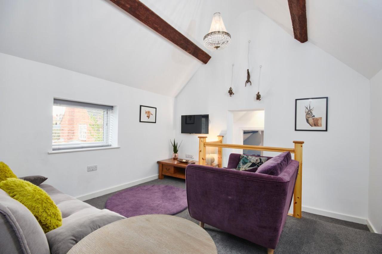 The Wood Loft - Self Check-In, Self-Catering Apartment For East Midlands Airport Kegworth Esterno foto